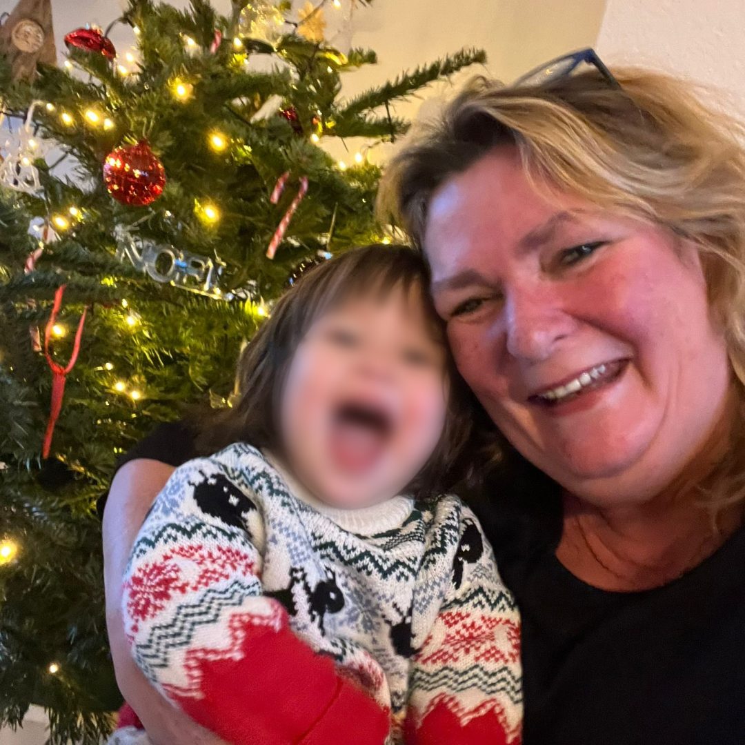 4b17f87b-def4-49d5-ba8a-c0a1ea3354f5